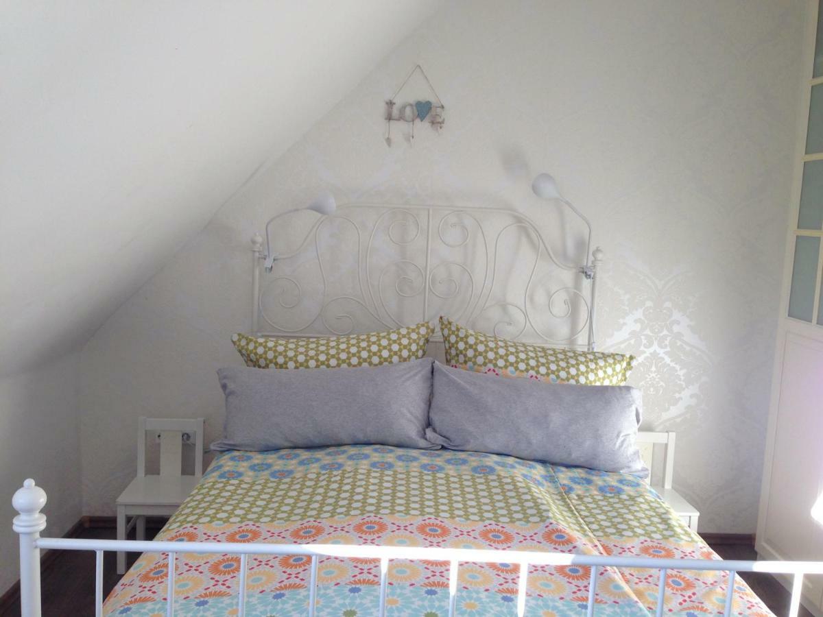 Ferienwohnung Mit Garten In Koeln ภายนอก รูปภาพ